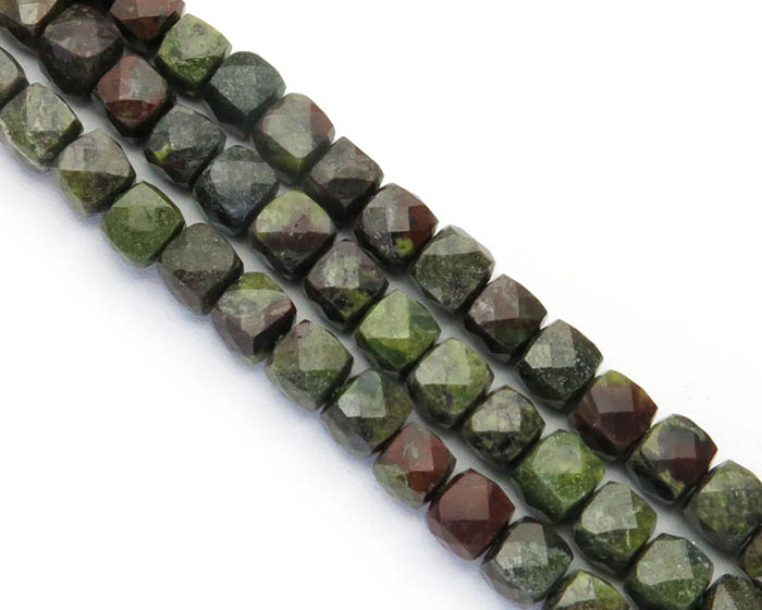 Heliotrop 4mm - Kockice Facetovane