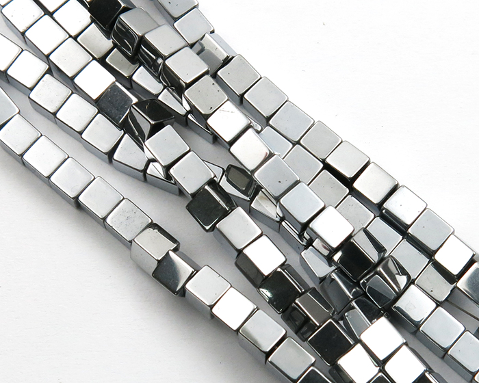 3M-18 Hematit Nickel - Kocke 3mm Hematit
